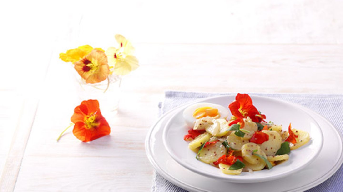 Kartoffelsalat mit Kapuzinerkresse Rezept