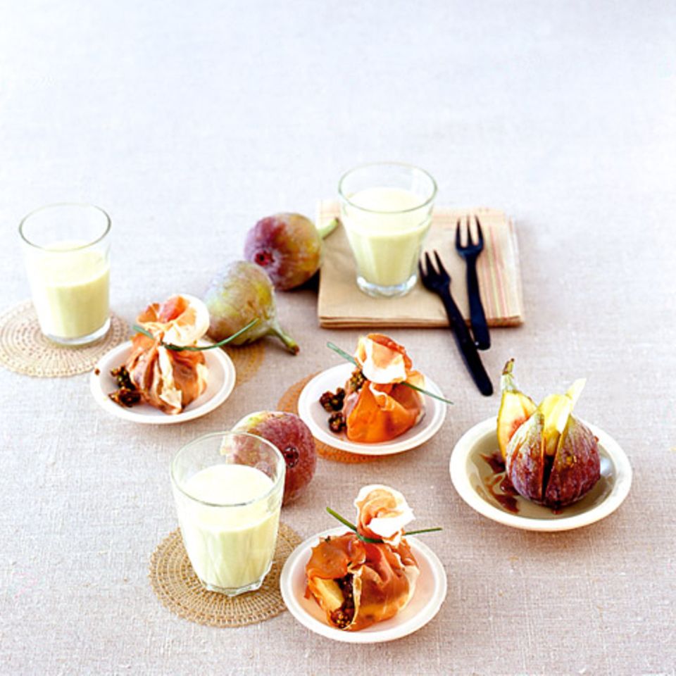 Melonensuppe Mozzarellapäckchen