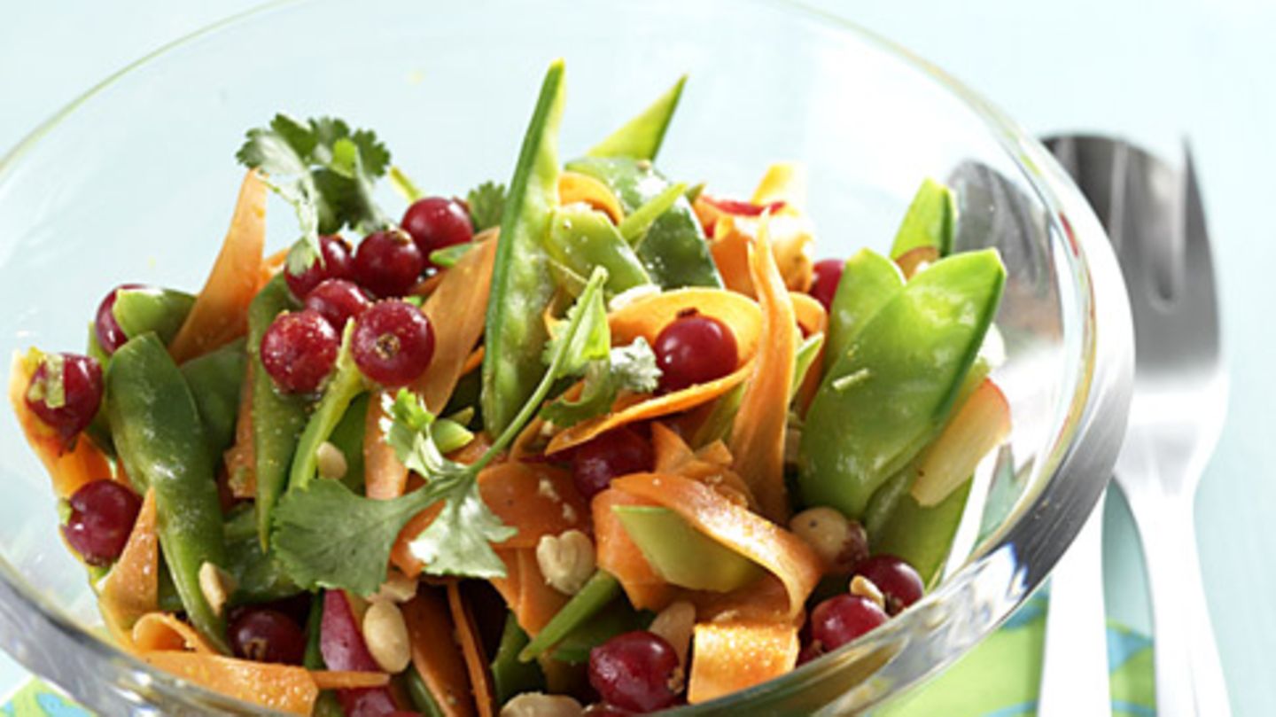 Zuckerschoten-Möhrensalat Rezept