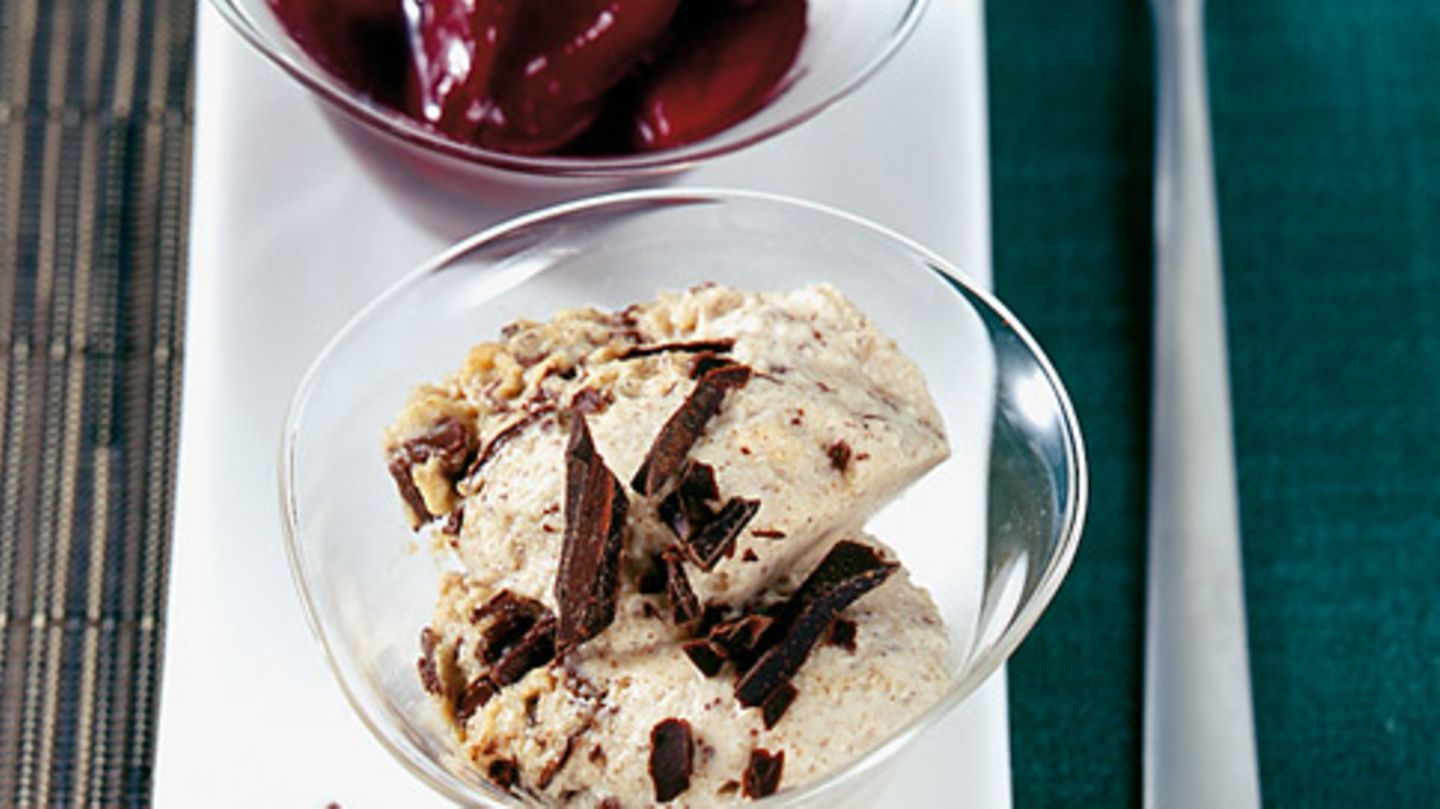 Zimtcreme und Rotweinzwetschgen Rezept