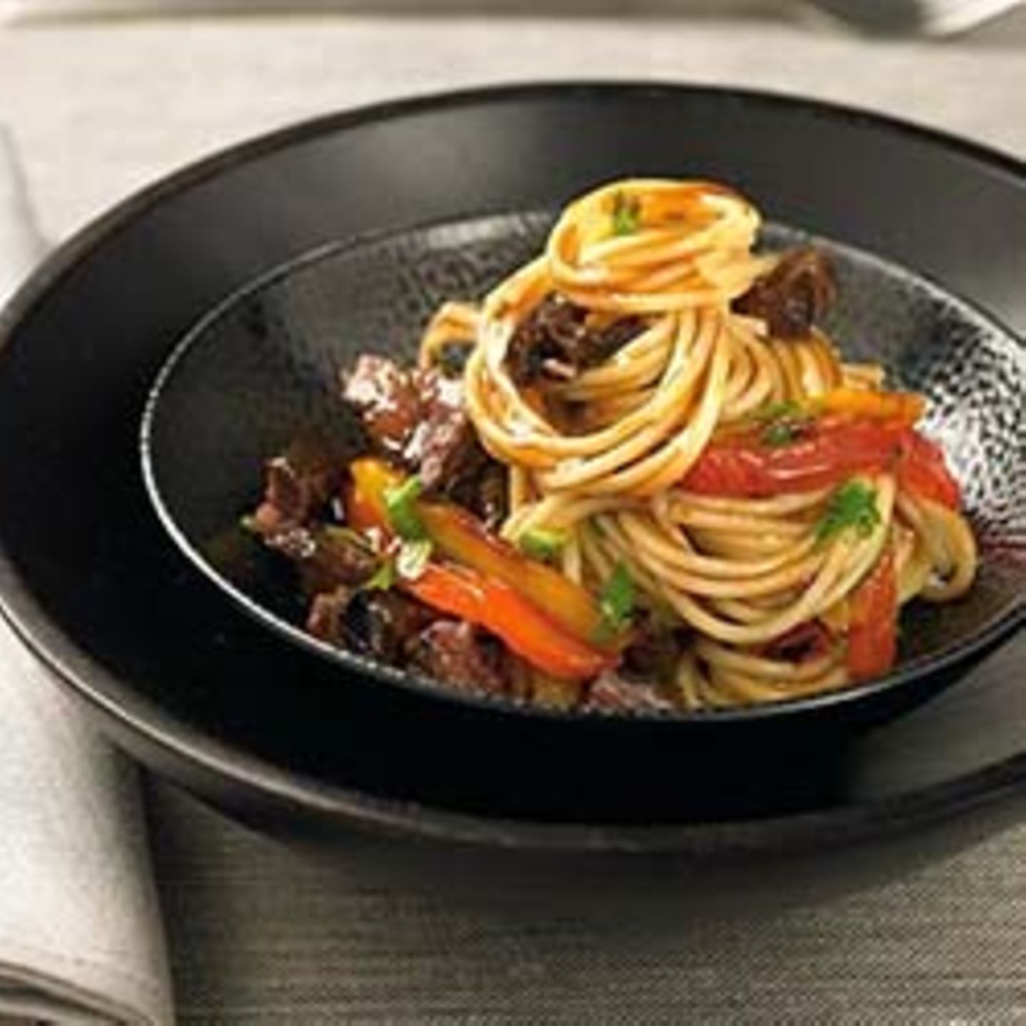 Spaghetti mit Rindfleisch-Sugo