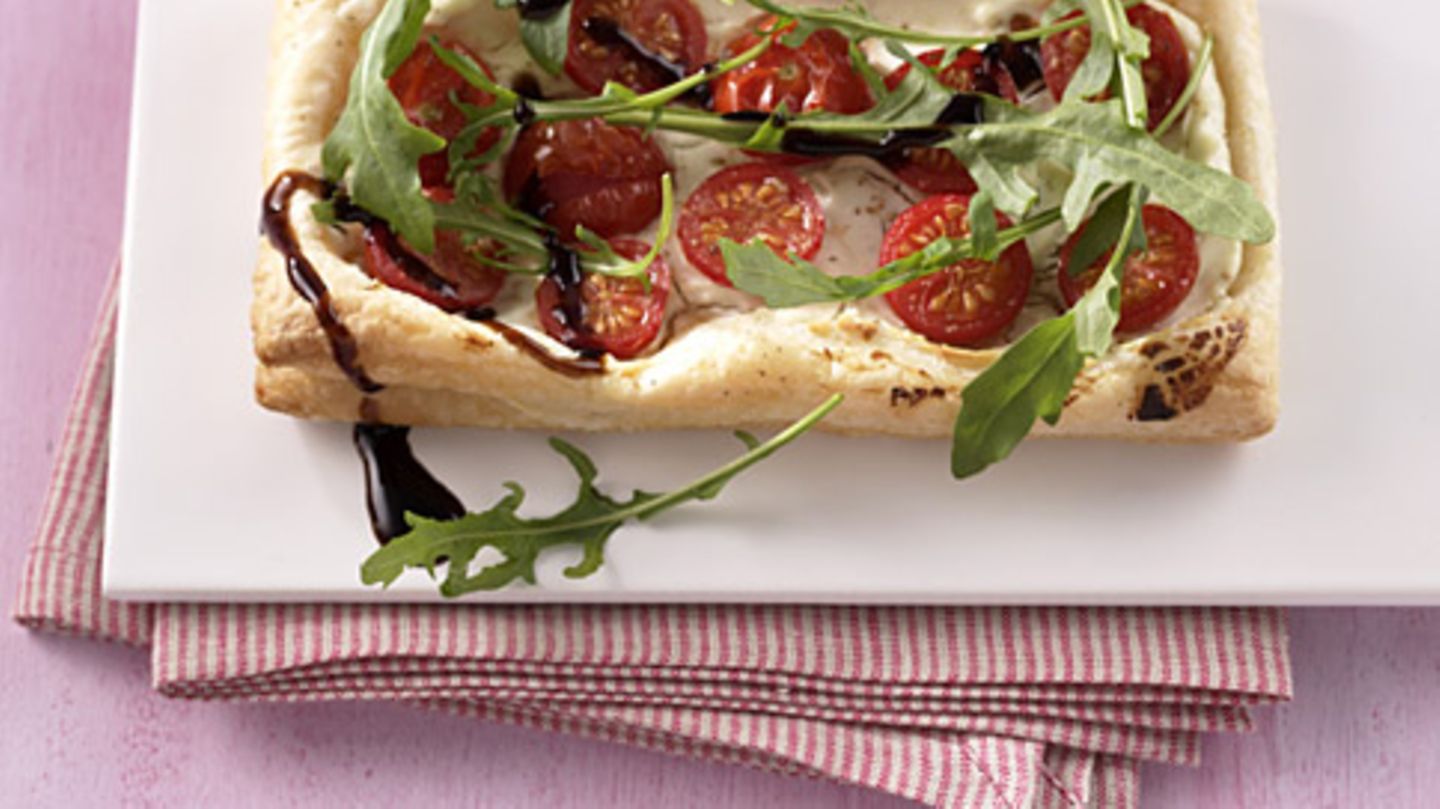Blätterteigpizza Rezept