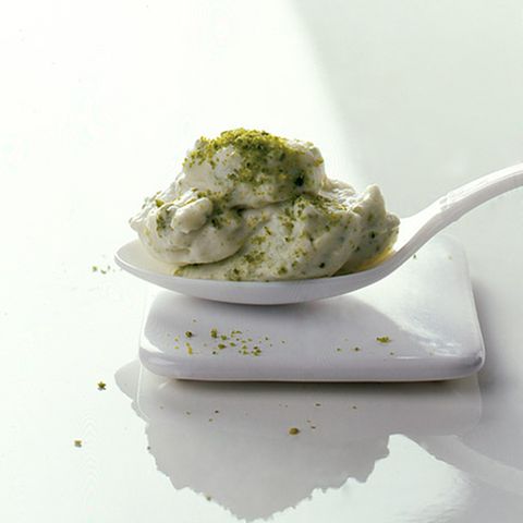 Vanille-Joghurtcreme mit Pistazien