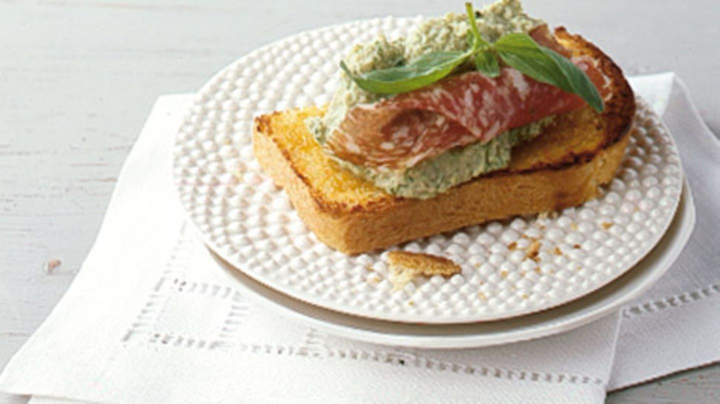 Brioche mit Bohnen-Basilikum-Creme Rezept