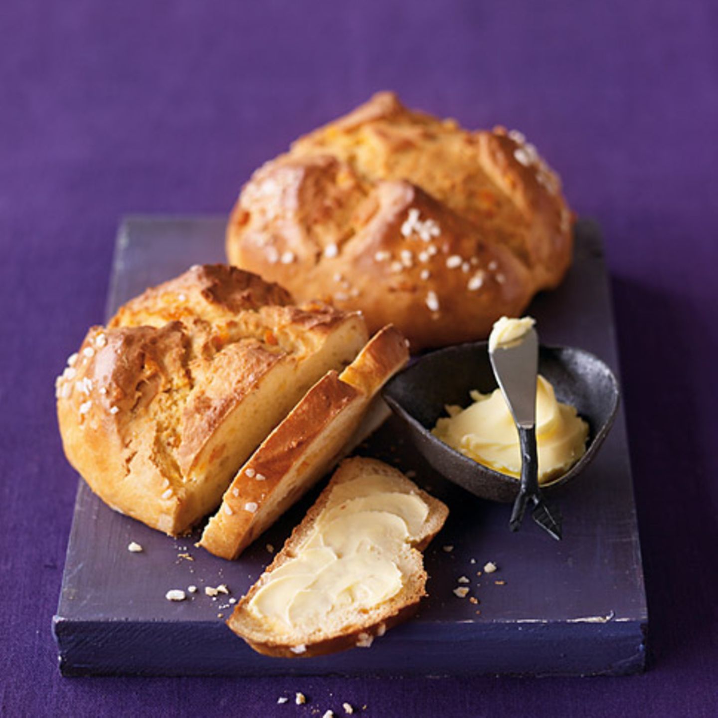 Osterbrot mit Marzipan