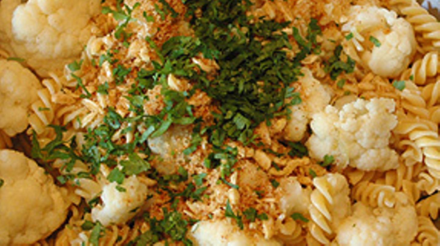 Fusilli mit Blumenkohl Rezept - [ESSEN UND TRINKEN]