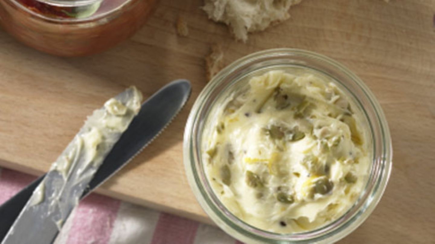 Oliven-Mandel-Butter Rezept - [ESSEN UND TRINKEN]