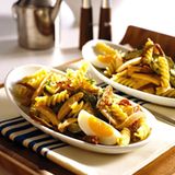 Nudelsalat mit Kresse und Fleischwurst