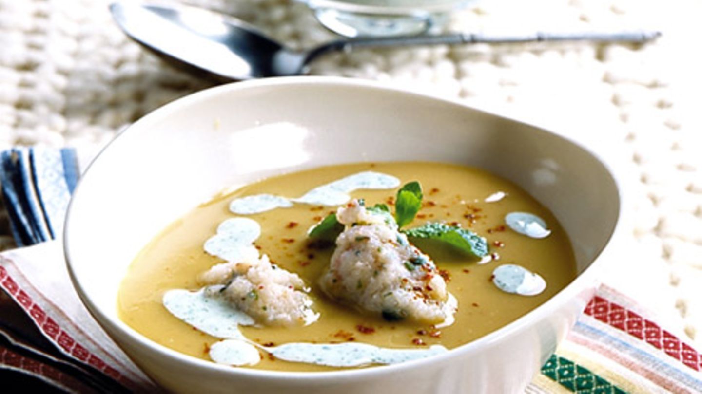 Linsensuppe mit Garnelennocken Rezept