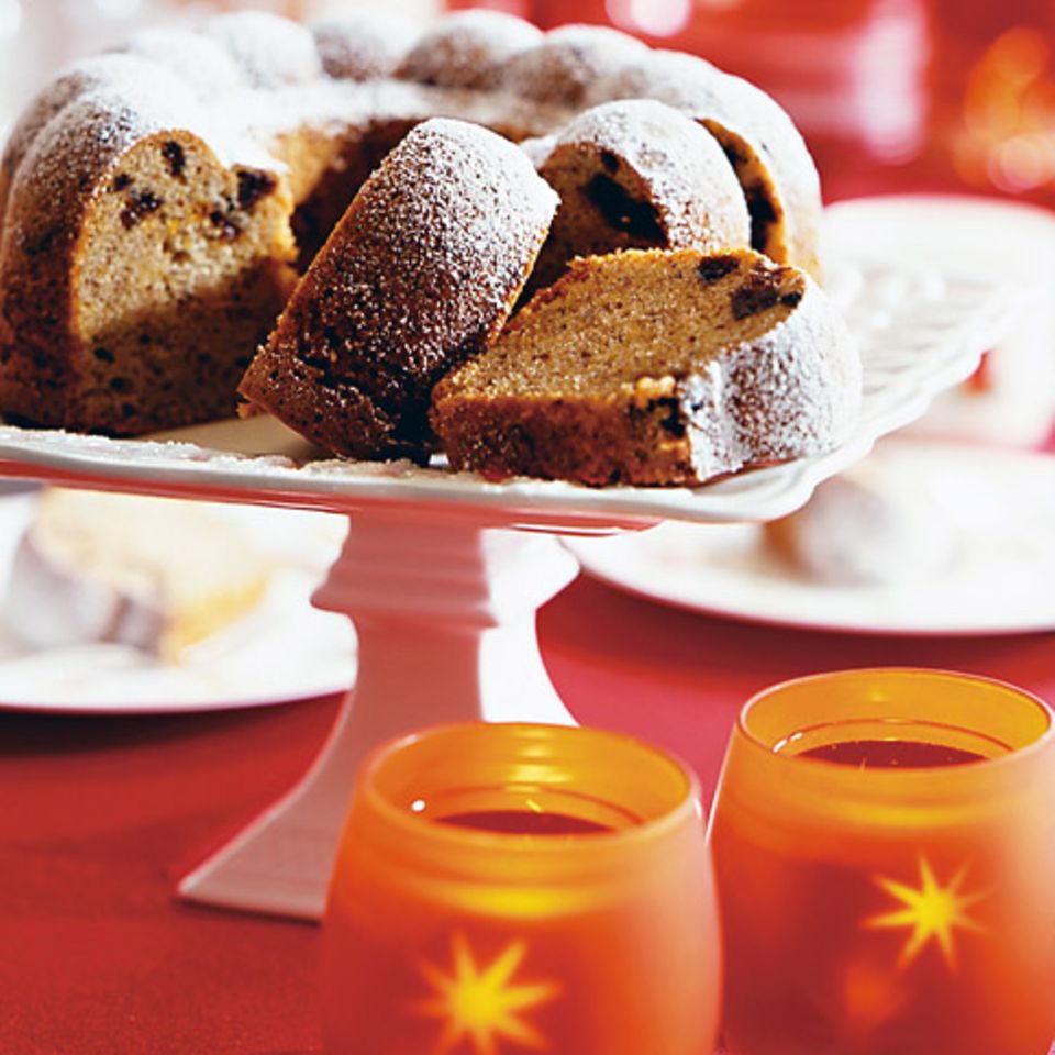 Kuchen mit Trockenfrüchten - [ESSEN UND TRINKEN]