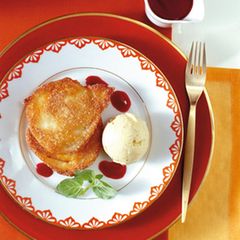 Apfel-Beignets mit Senfeis