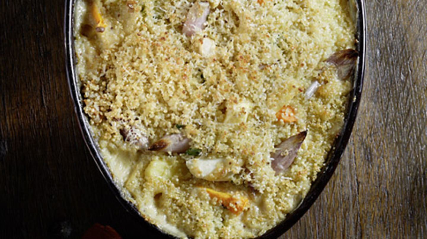 Gemüseauflauf mit Quinoa-Käse-Kruste Rezept