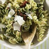 Grüner Nudelsalat