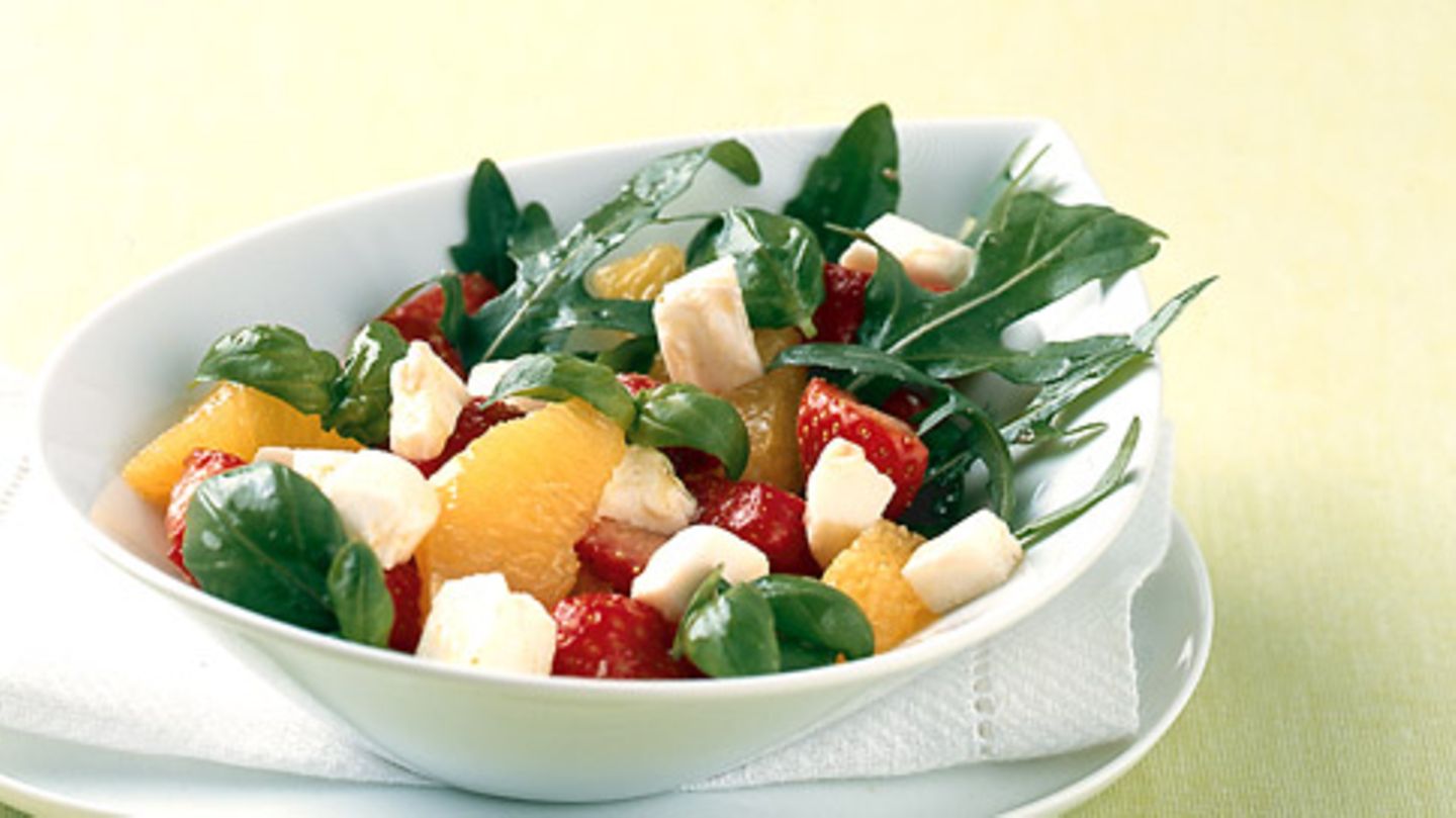 Pikanter Erdbeersalat mit Mozzarella Rezept