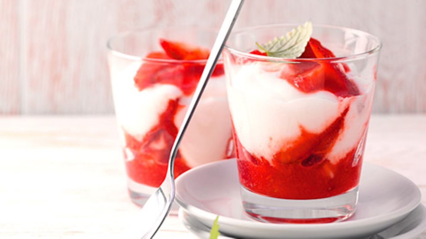 Hollercreme mit Erdbeeren Rezept