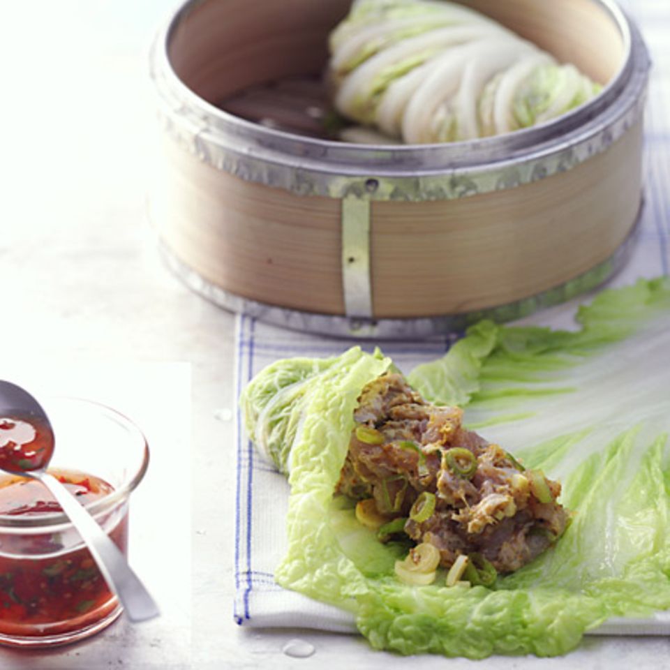 Gedämpfte Chinakohlrouladen