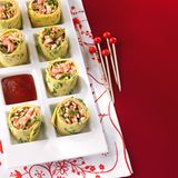 Asia-Pfannkuchenröllchen mit Surimisalat