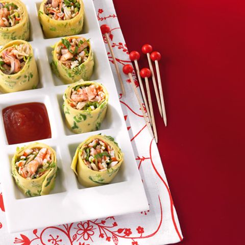 Asia-Pfannkuchenröllchen mit Surimisalat