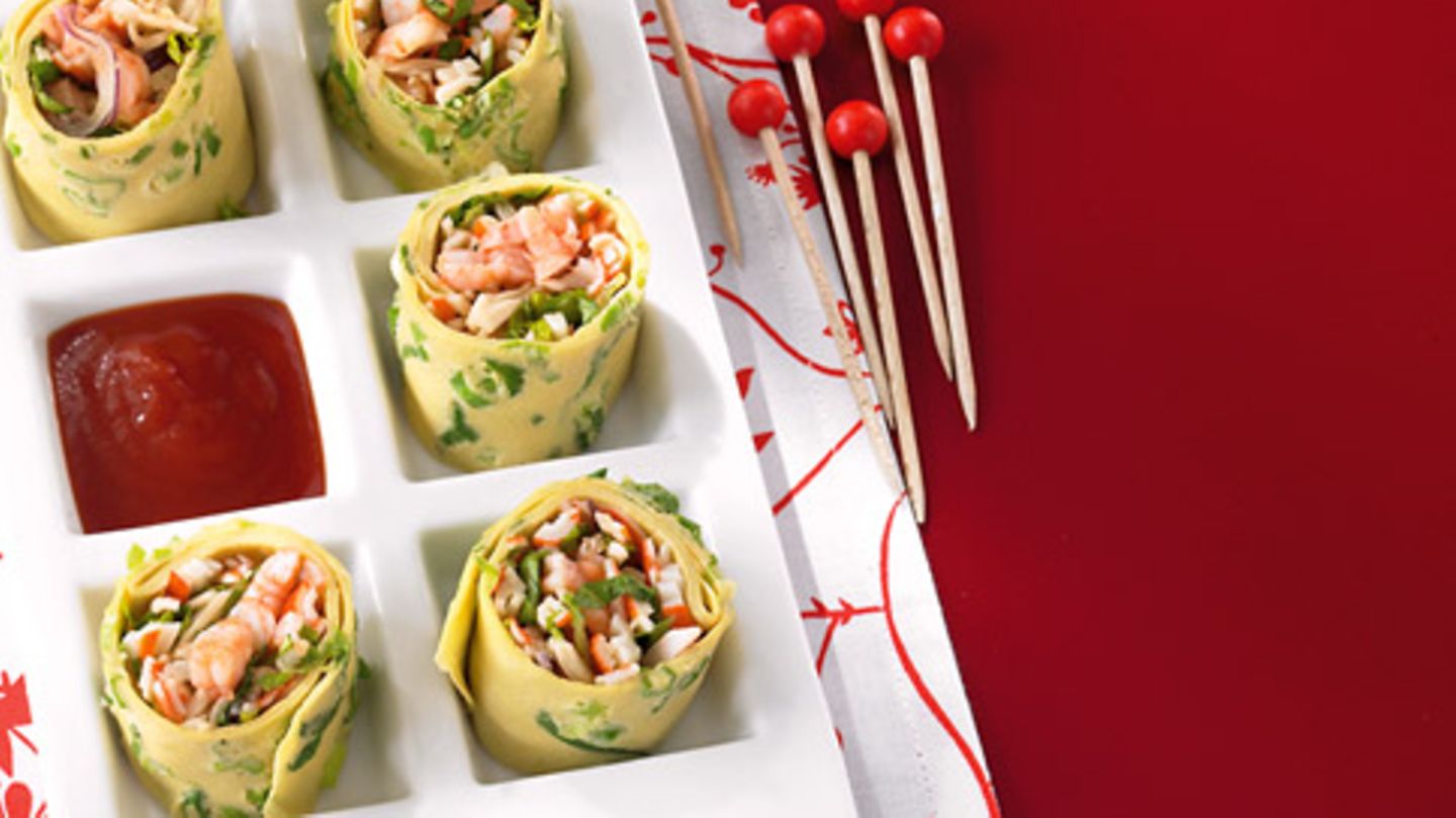 Asia-Pfannkuchenröllchen mit Surimisalat Rezept