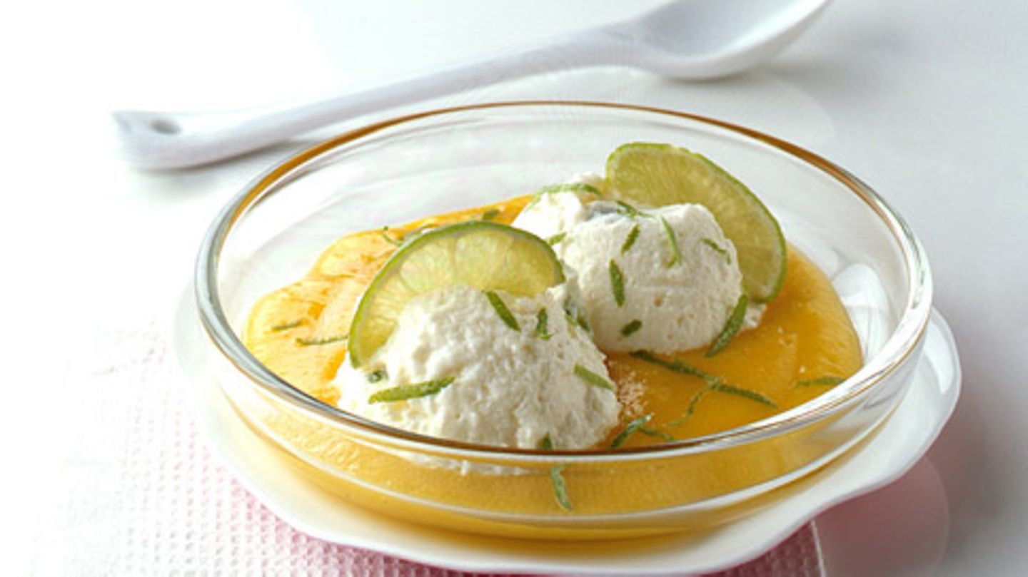 Limetten-Quarknocken mit Aprikosensauce Rezept