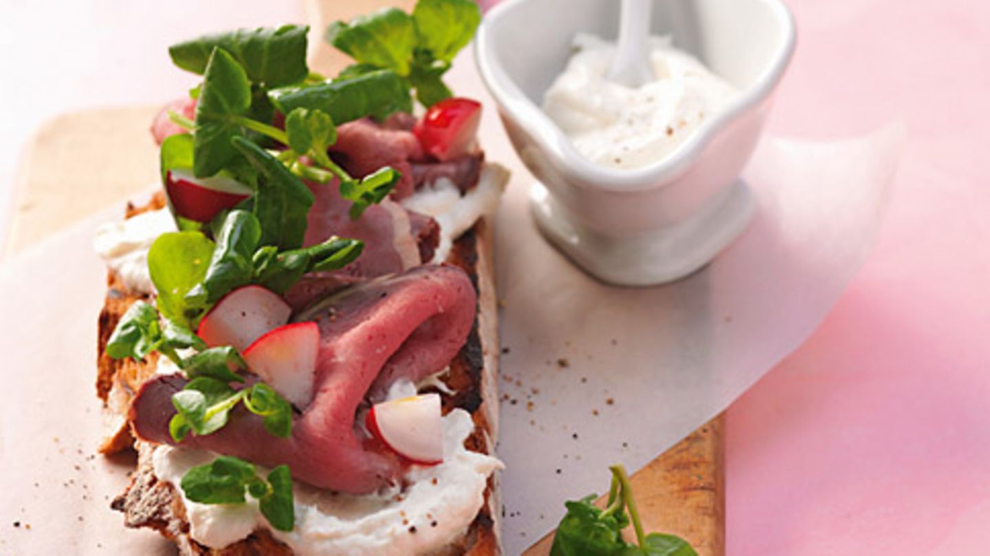 Geröstetes Bauernbrot mit Brunnenkresse Rezept