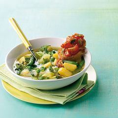 Grüner Eintopf mit Tomaten-Crostini