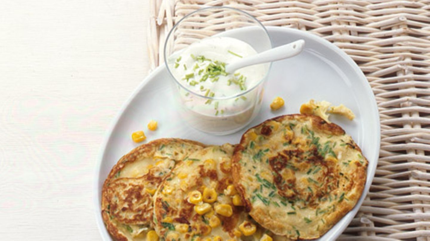 Maispuffer mit Sour Cream Rezept - [ESSEN UND TRINKEN]