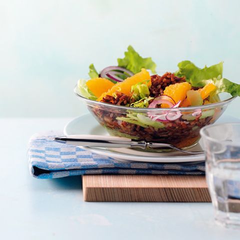 Roter Reis-Orangen-Salat