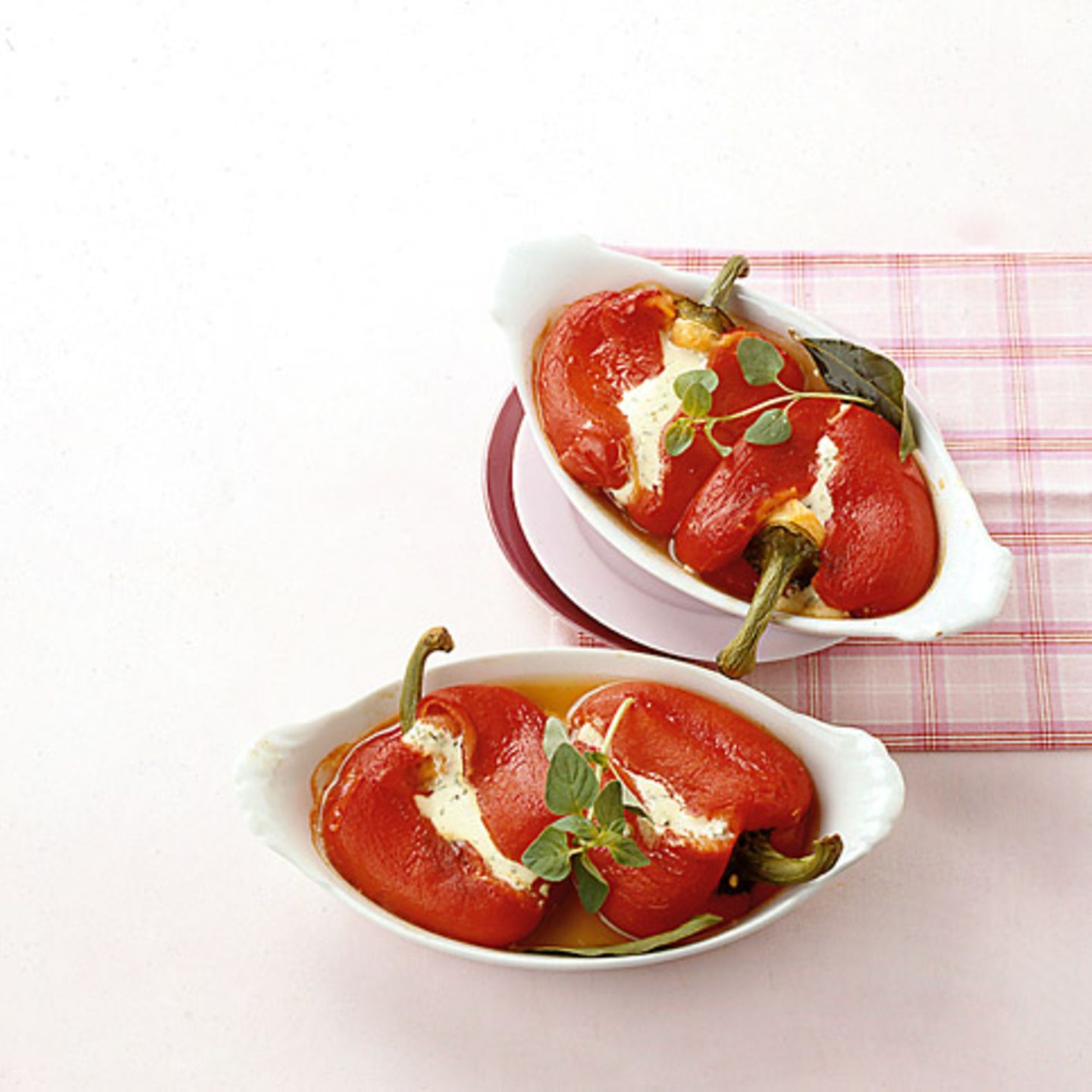 Paprika mit Feta-Füllung