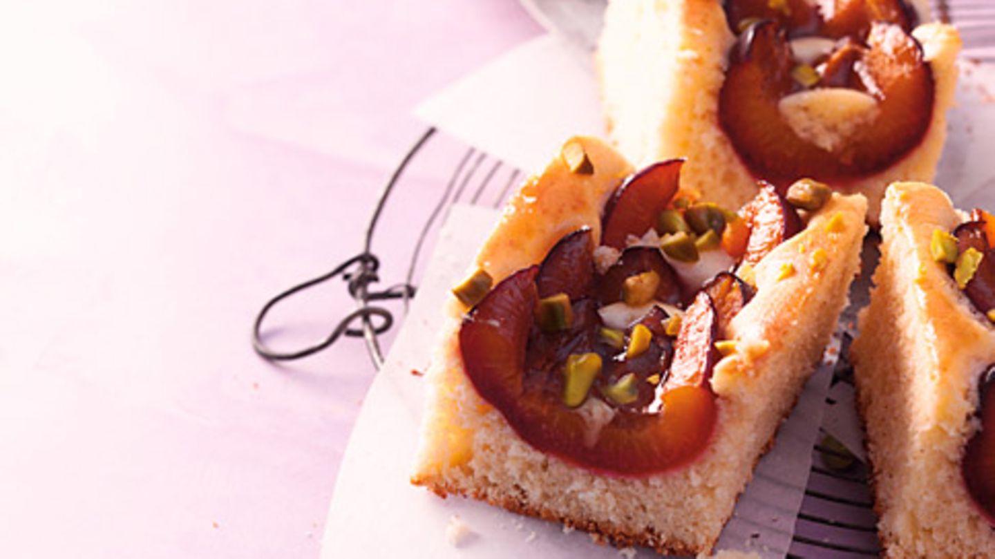 Zwetschgenkuchen mit Pistazien Rezept