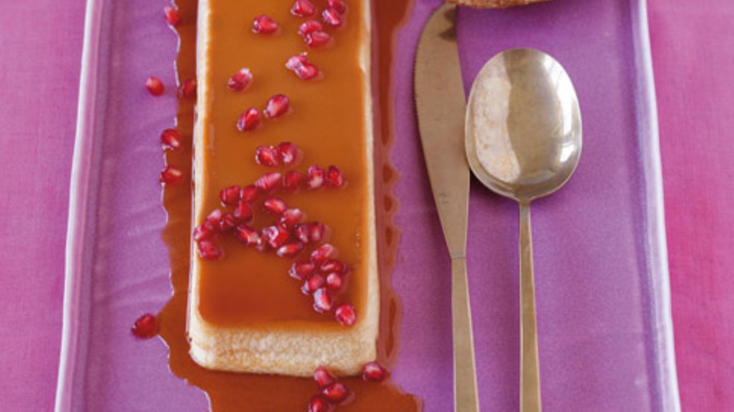 Orientalische Crème Caramel mit Granatapfel Rezept