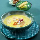 Kürbissuppe mit Apfel und Maronen