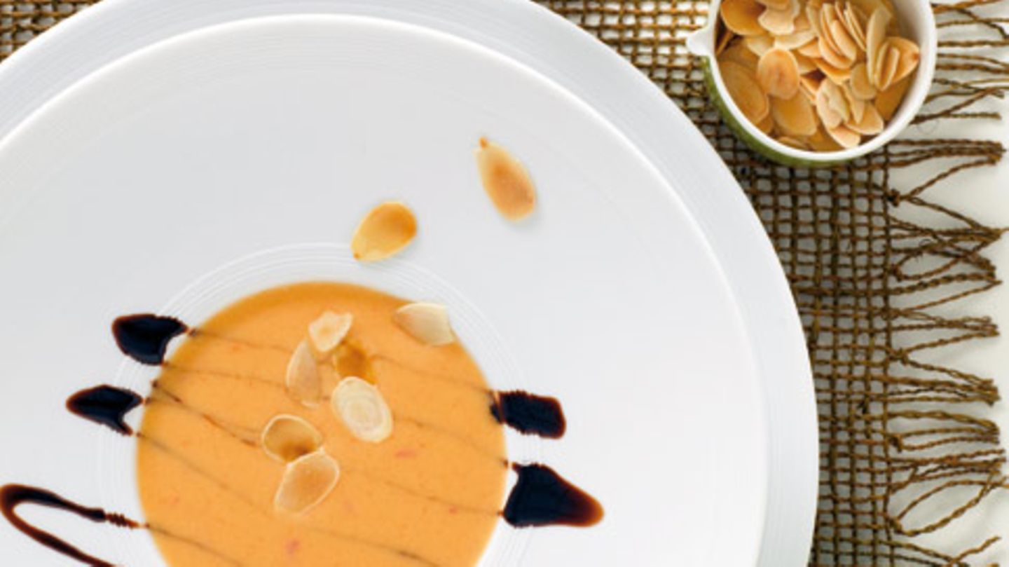 Mandel-Pfefferschoten-Suppe Rezept