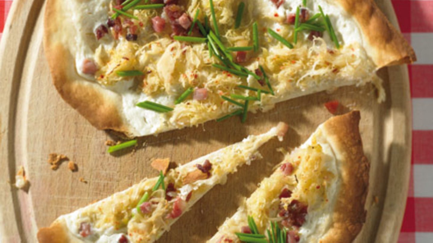 SauerkrautFlammkuchen Rezept [ESSEN UND TRINKEN]