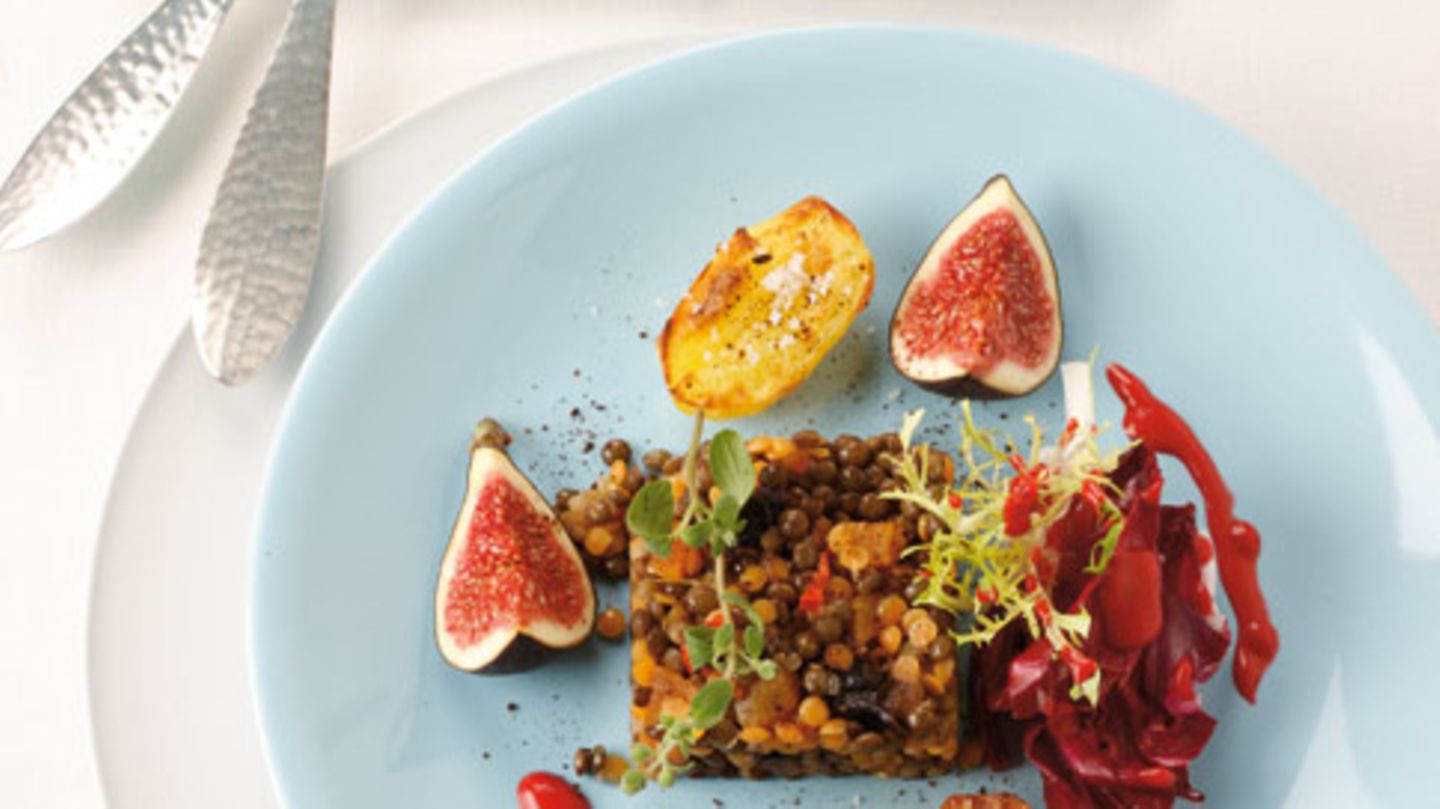 Linsen-Feigen-Salat mit Backobst und Frisée Rezept