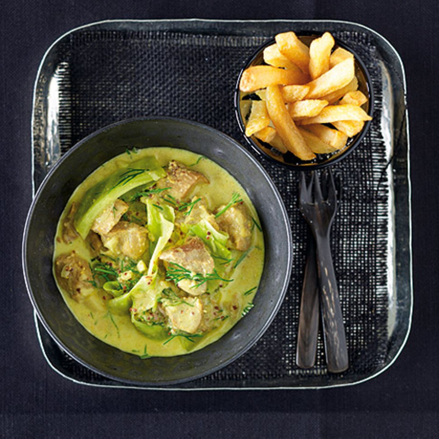 Brit-Curry mit Pommes frites