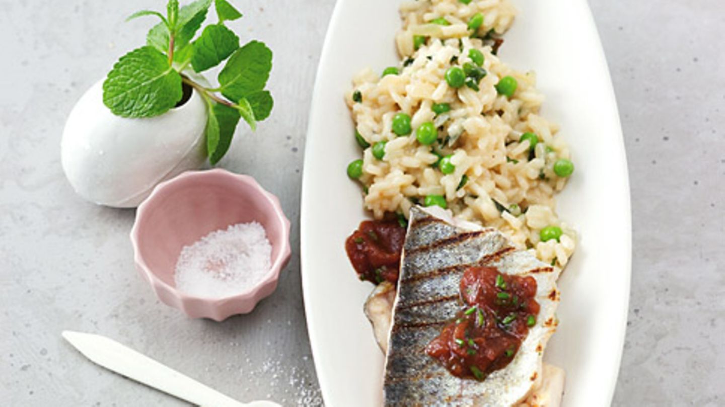 Minz-Erbsen-Risotto mit Forelle Rezept