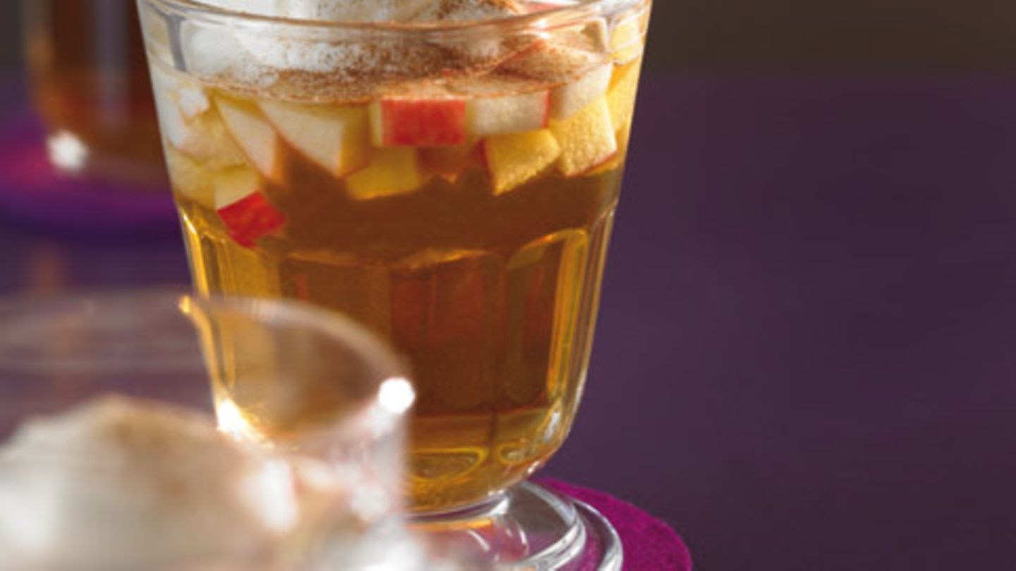 Apfelpunsch mit Amaretto Rezept