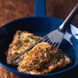 Fisch in Kräuterhülle