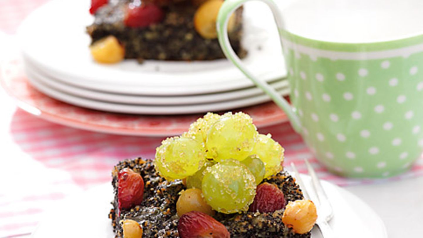 Mohnkuchen mit Trauben Rezept