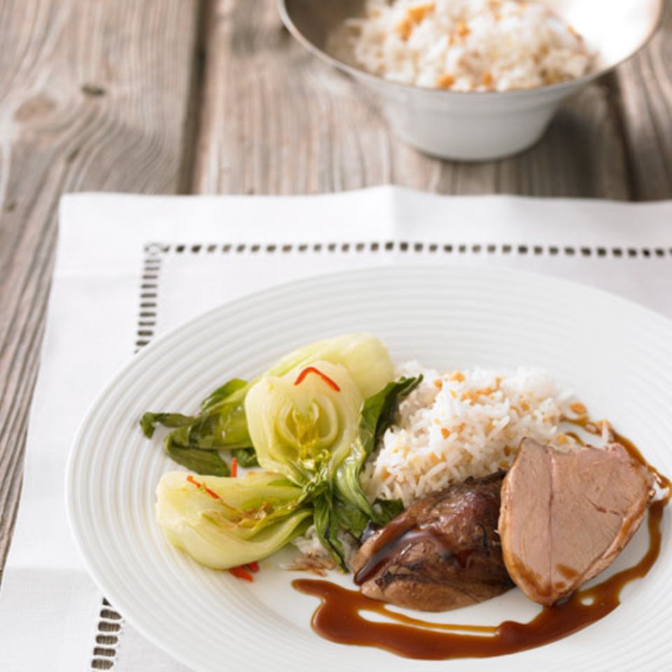 Lammkeule Mit Paksoi Und Erdnussreis Rezept Essen Und Trinken