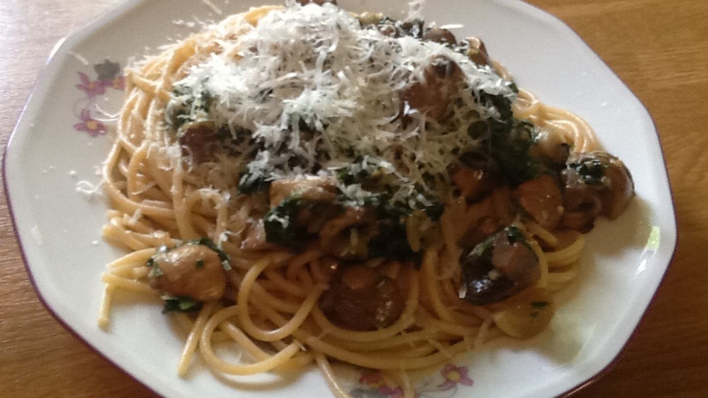 Spaghetti mit Champignons Rezept - [ESSEN UND TRINKEN]