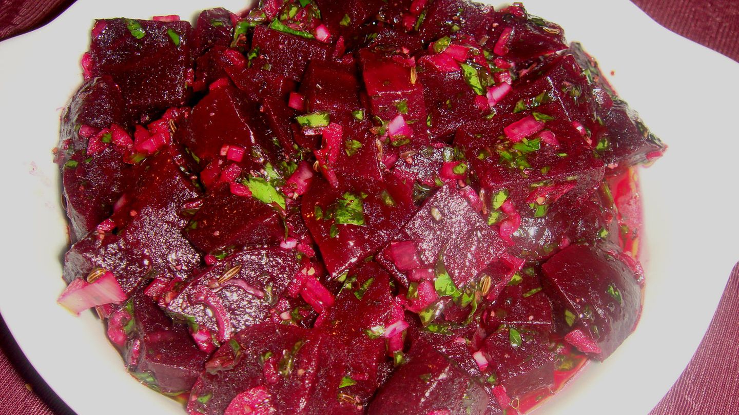 Rote Bete Salat Rezept Essen Und Trinken