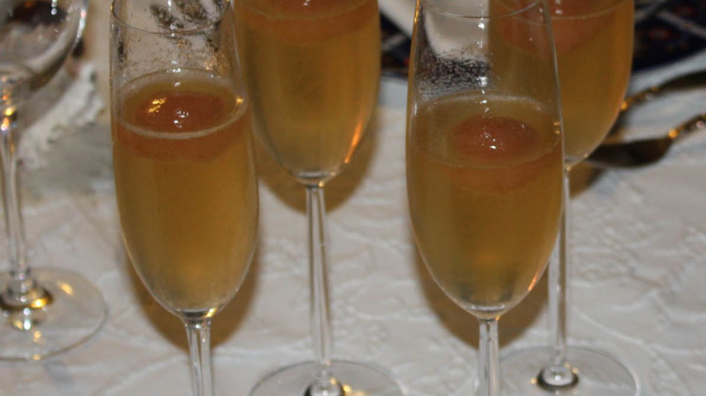 Frozen Bellini Rezept
