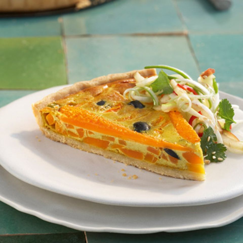 Möhren-Quiche mit Frühlingssalat