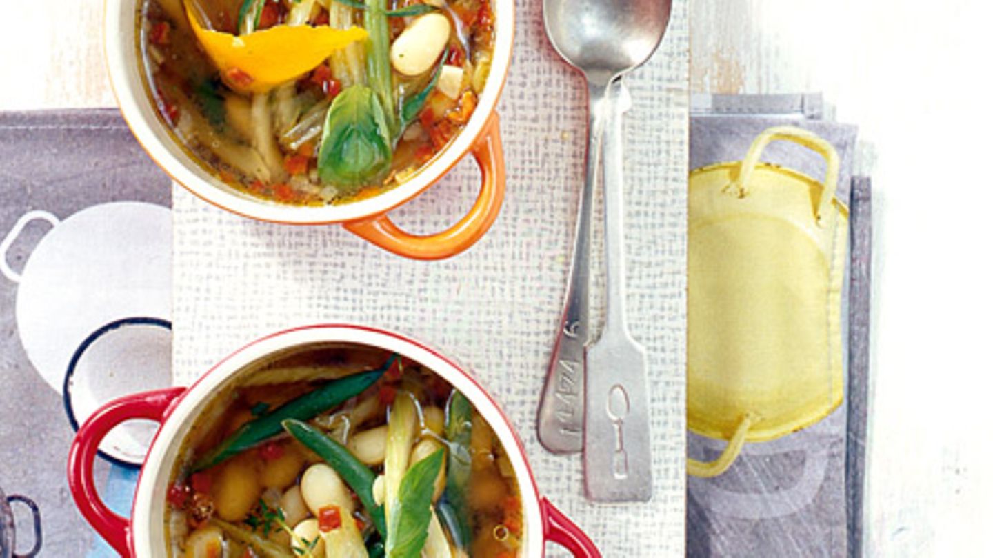 Klare Palbohnensuppe Rezept