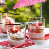 Erdbeer-Trifle mit Cantuccini