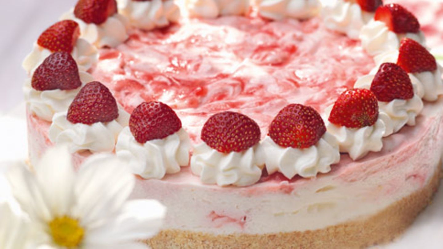 Frischkäsekuchen mit Knusperboden Rezept