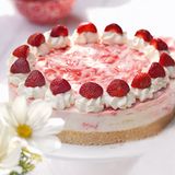 Frischkäsekuchen mit Knusperboden