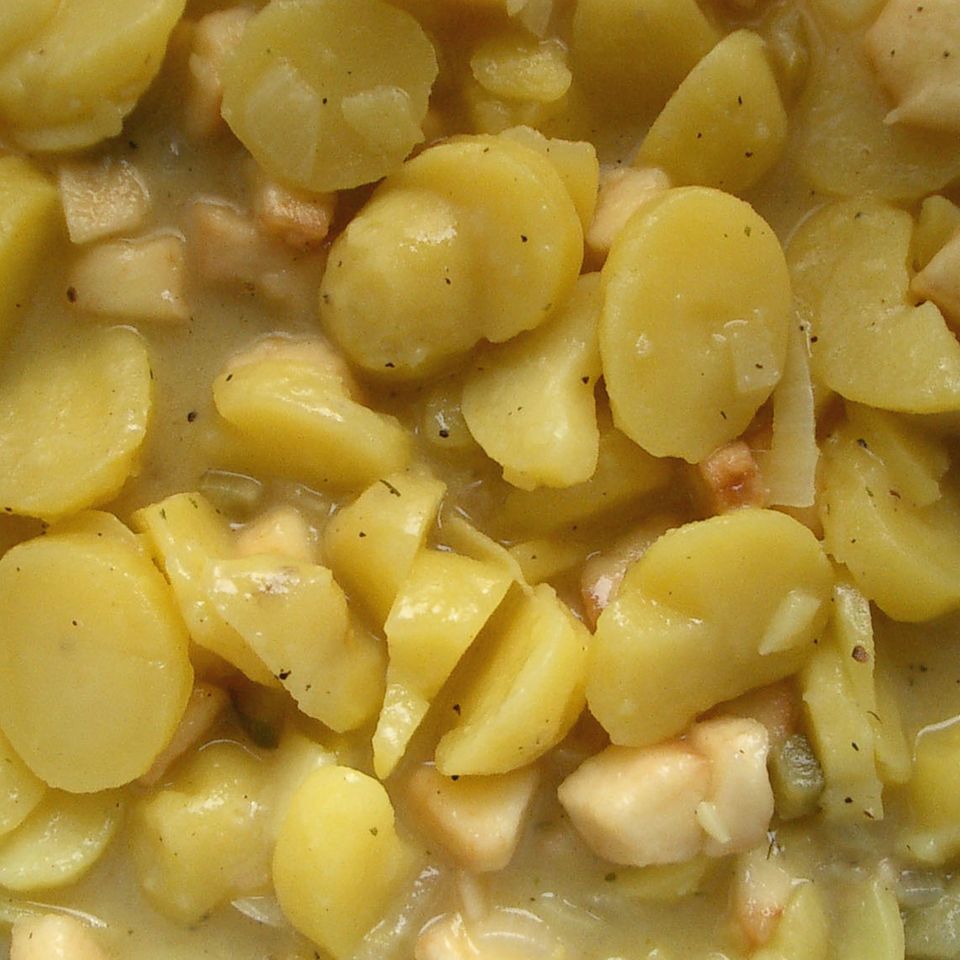 Warmer Kartoffelsalat ohne Mayonnaise Rezept - [ESSEN UND TRINKEN]